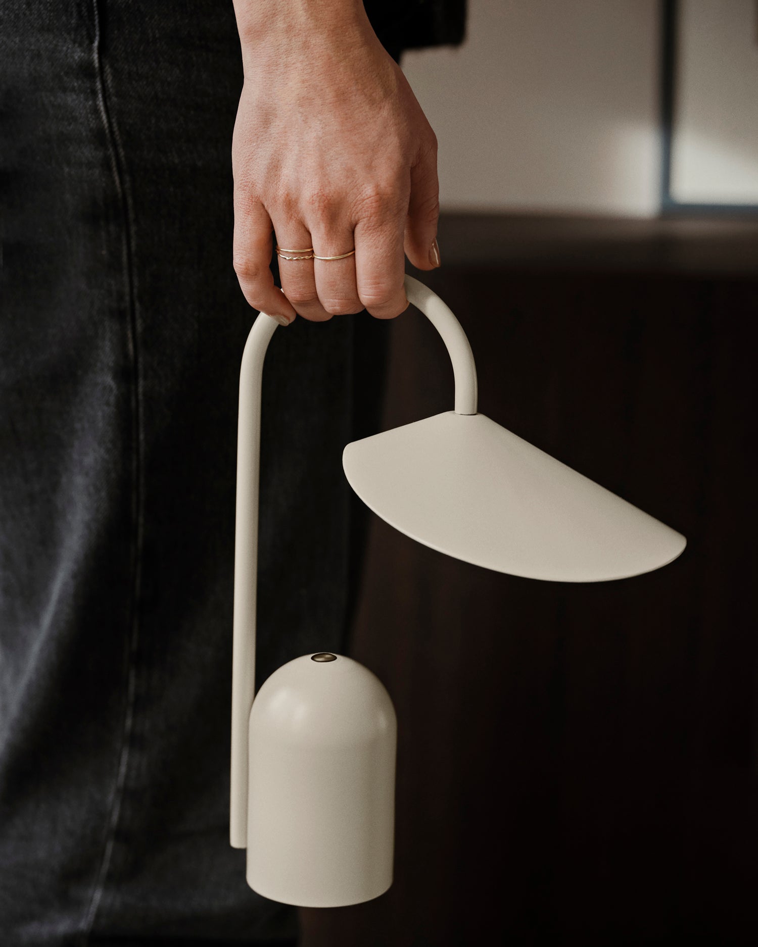 Arum Portable Lamp - Cashmere