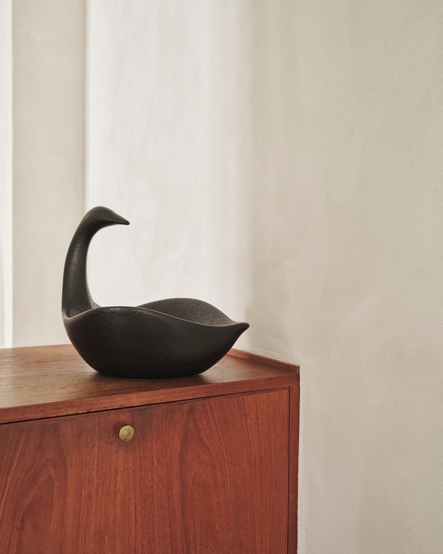 Swan Centrepiece - Black